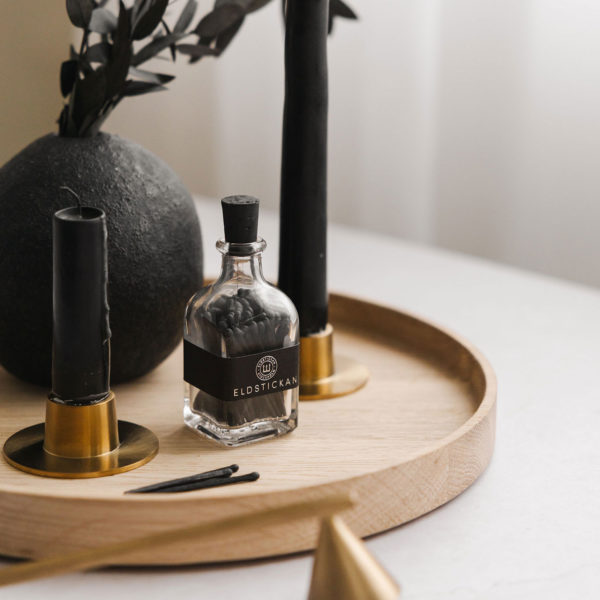 Liten midnatt eldstickan